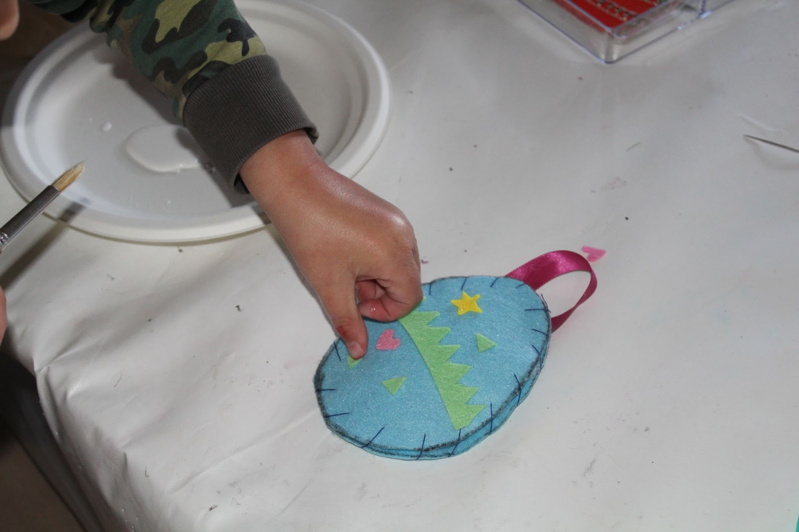 Making a sewn easter egg decoration